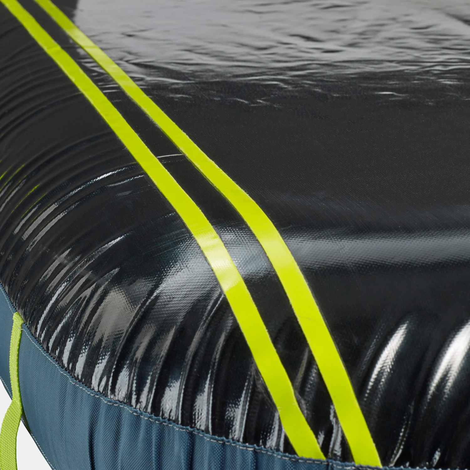 WEDZE Adult And Kids' Pumpslide Inflatable Sledge - Image 13