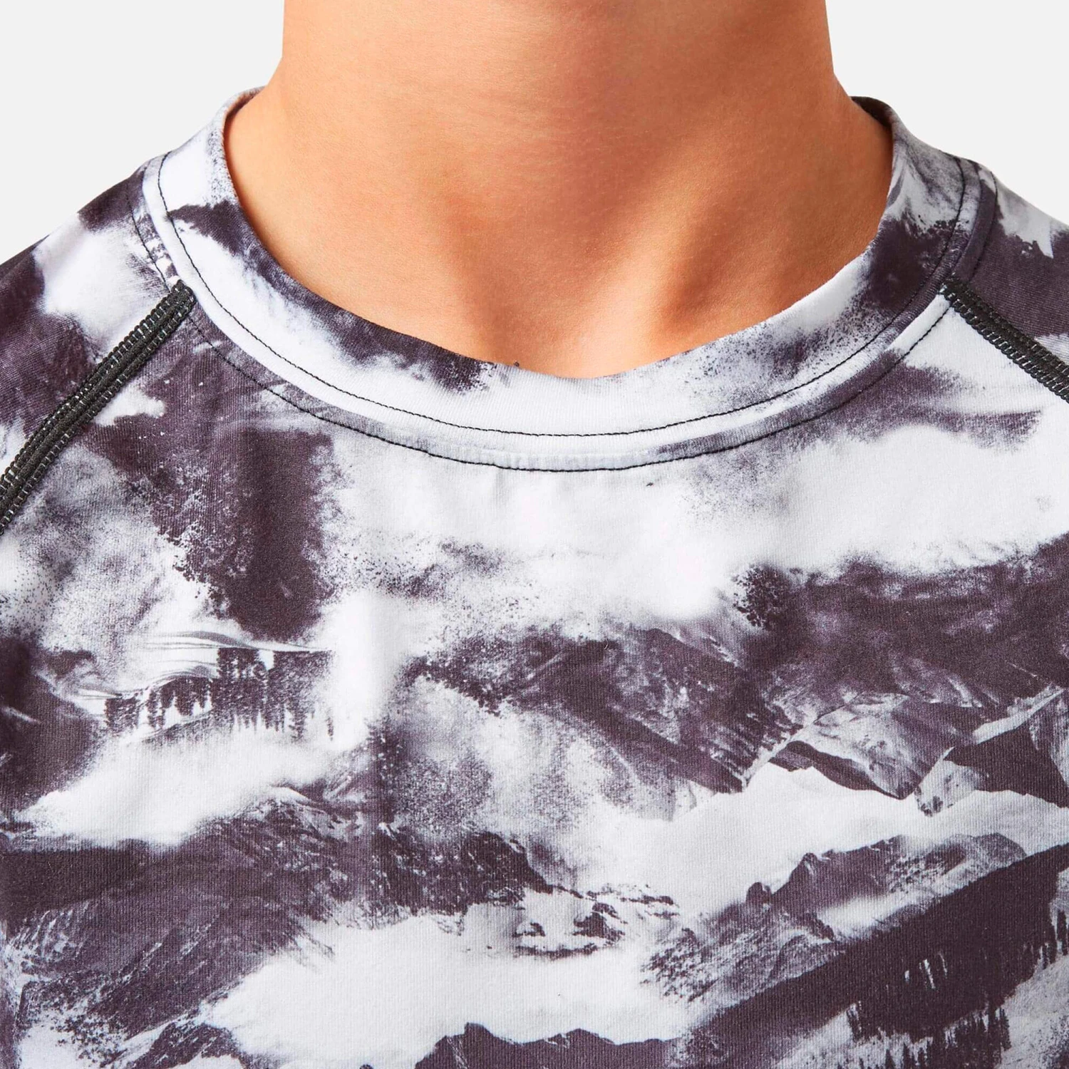 Bodyfit Liited Edition Crewneck Forest Geo Camo - Image 11