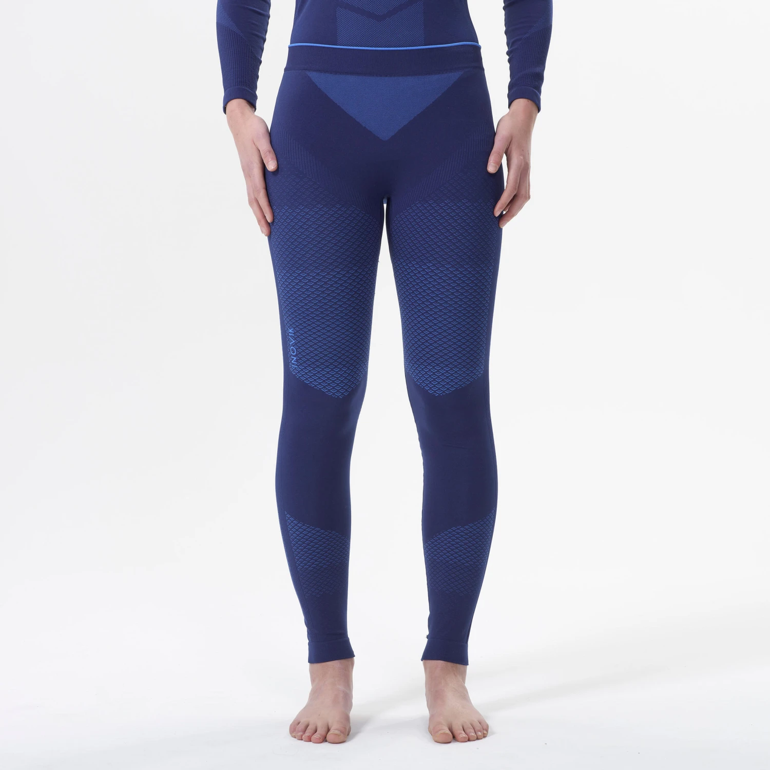 WOMEN'S 900 THERMAL CROSS - Image 2